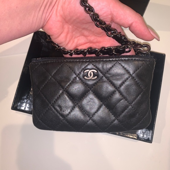 Chanel Matalasse Wristlet - Picture 9 of 11